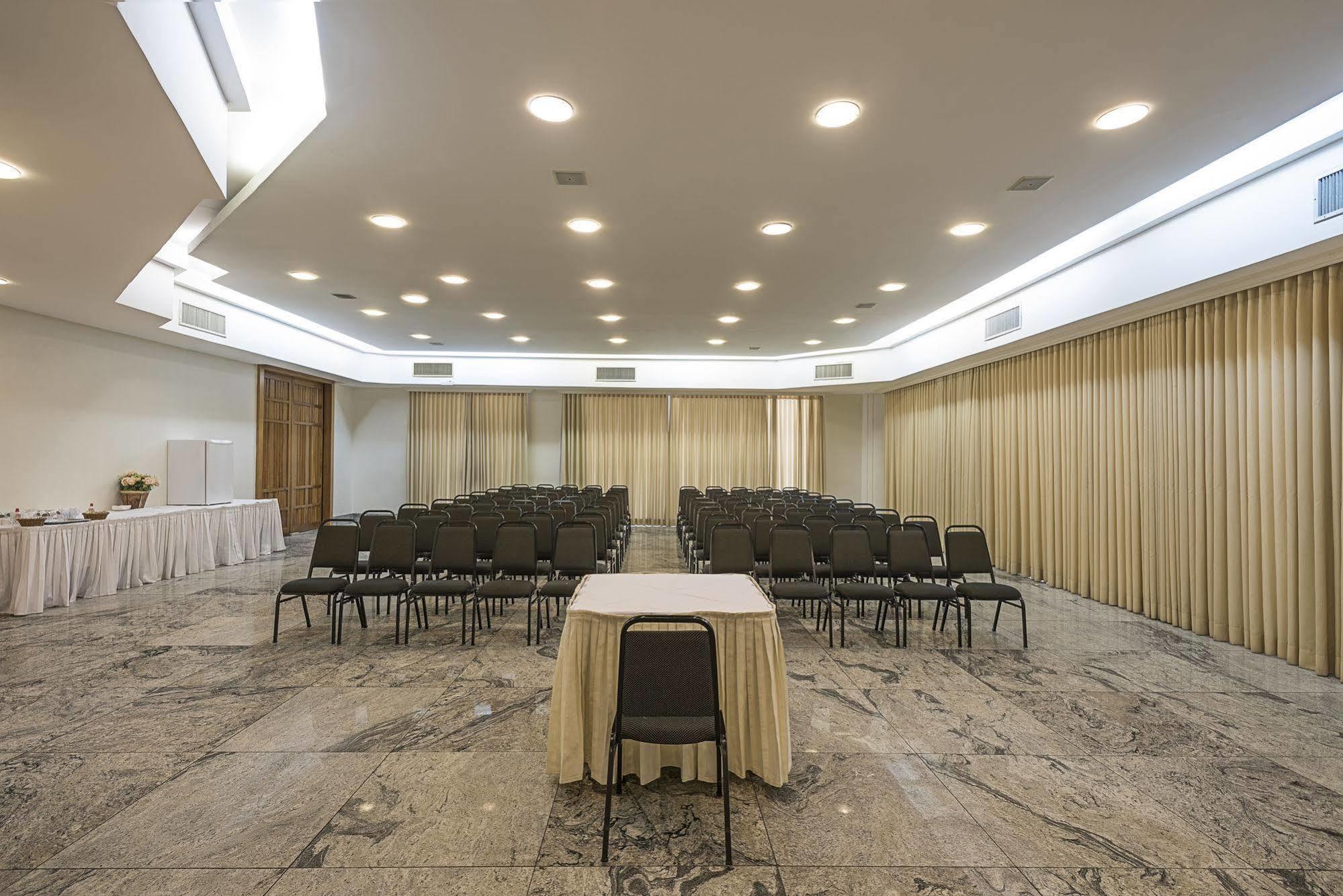 Actuall Hotel Contagem Exterior foto